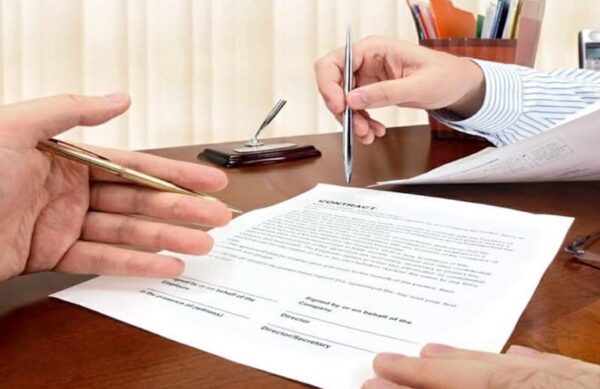 قضية الشرط الجزائي المبالغ فيه في العقود التجارية: كيف خفّضت المحكمة التعويض؟